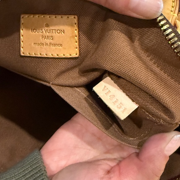 Louis Vuitton Tivoli PM - Picture 3 of 16